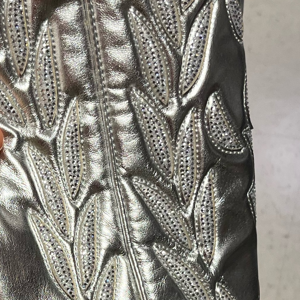 NWT โ๏ธ๐โ๏ธ Steve Madden Kinzee Rhinestone Stiletto Western Tall Dress Boots - Picture 9 of 9